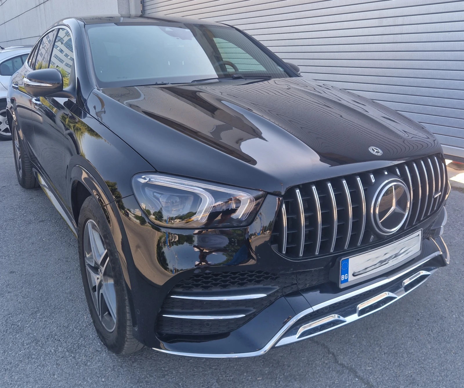 Mercedes-Benz GLE 350 AMG/Burmester/360 камера/теглич/HUD, снимка 3 - Автомобили и джипове - 55651392