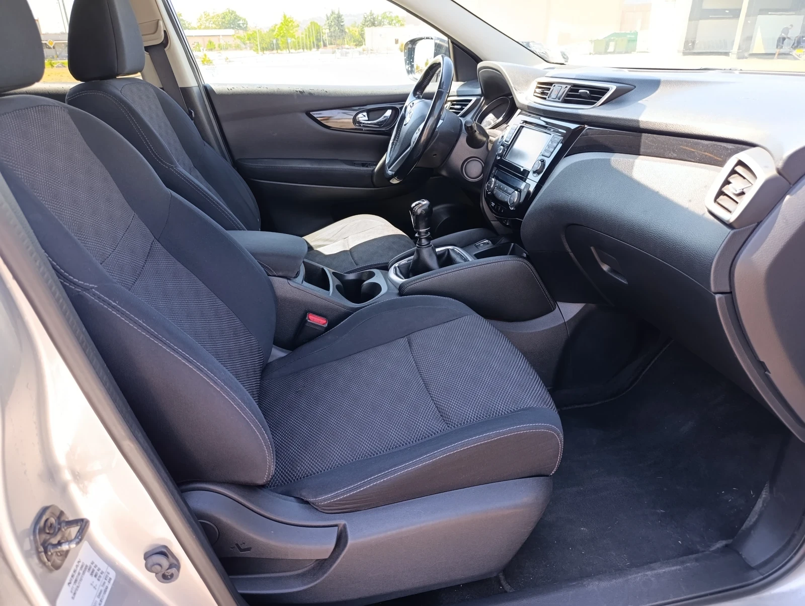 Nissan Qashqai, снимка 5 - Автомобили и джипове - 55777262