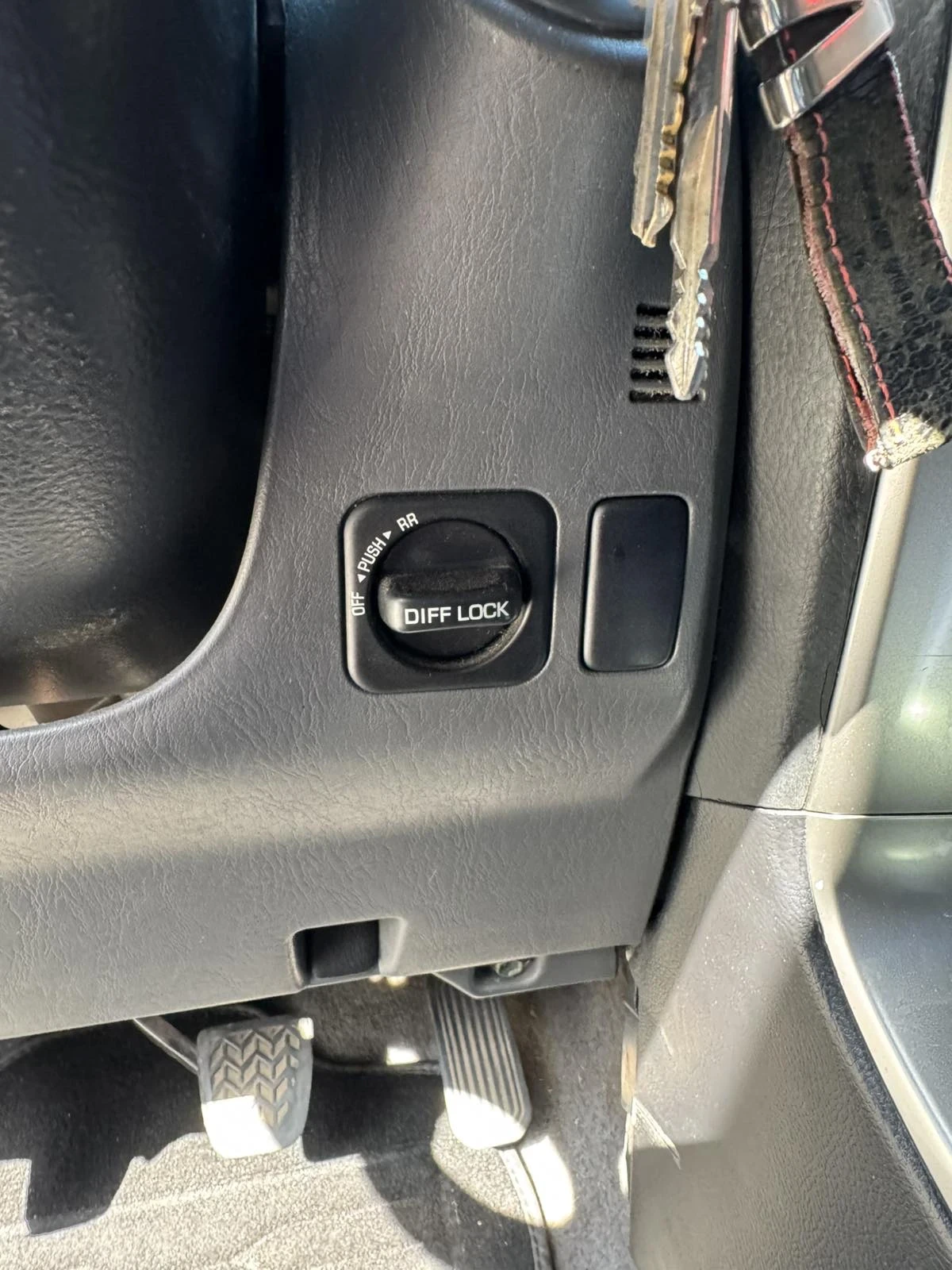 Toyota Land cruiser 120, снимка 6 - Автомобили и джипове - 55898532