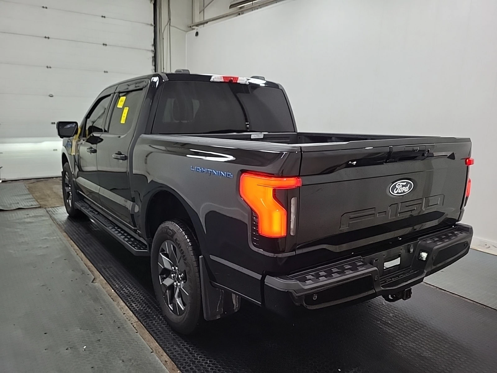 Ford F150 LIGHTNING FLASH| BANG & OLUFSEN| ПОДГРЕВИ, снимка 4 - Автомобили и джипове - 55986440