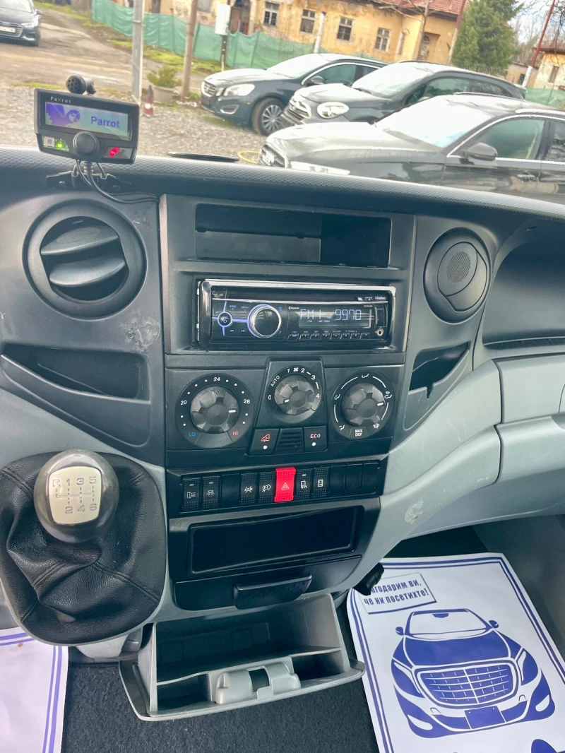 Iveco 35c18 180 ks катег В до 3, 5t 4, 40 кароцерия, снимка 13 - Бусове и автобуси - 52546081