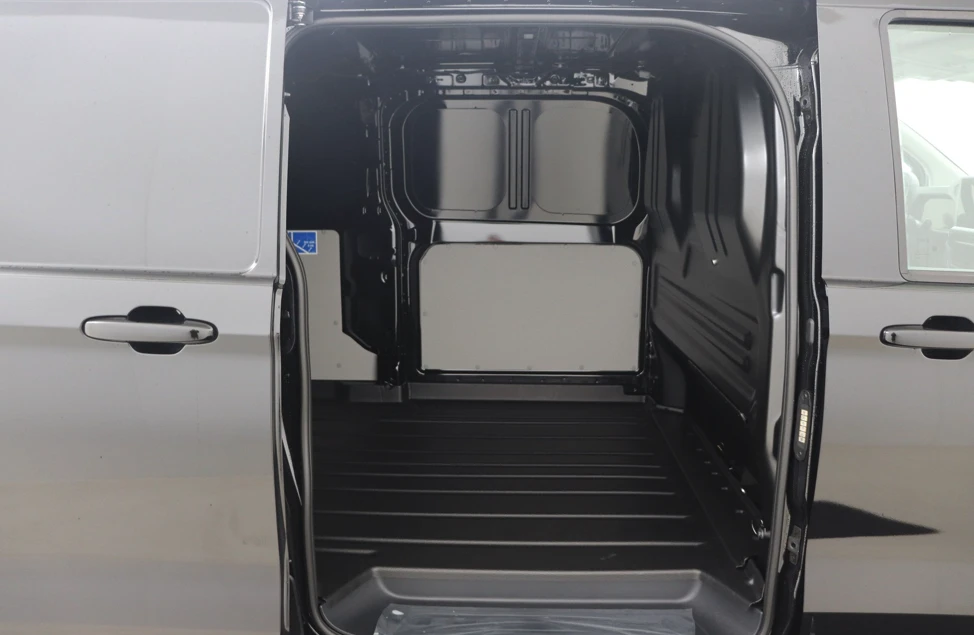 VW Transporter 2.0 TDI, снимка 10 - Бусове и автобуси - 54065797