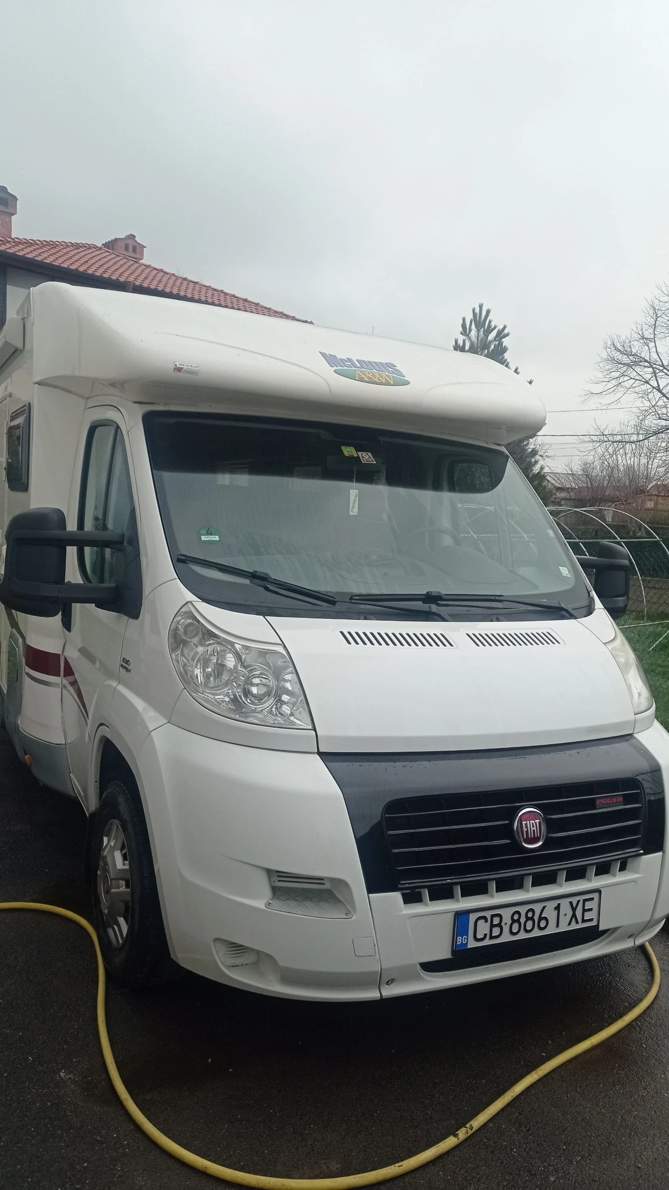 ������ McLouis Lagan | Mobile.bg � ����������� 1