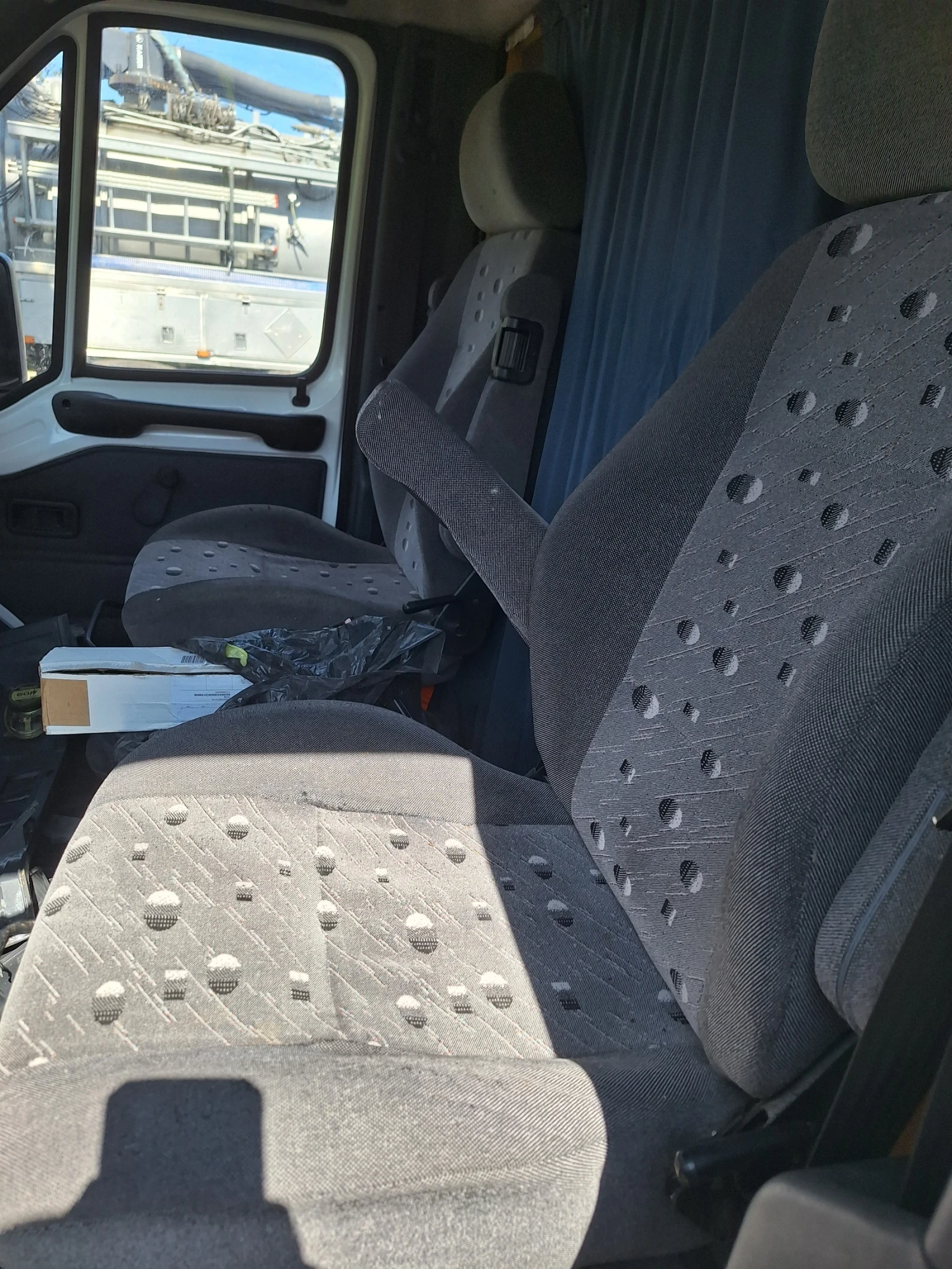 Кемпер HYMER / ERIBA Фиат Дукато 2, 5тд, снимка 7 - Каравани и кемпери - 55683320