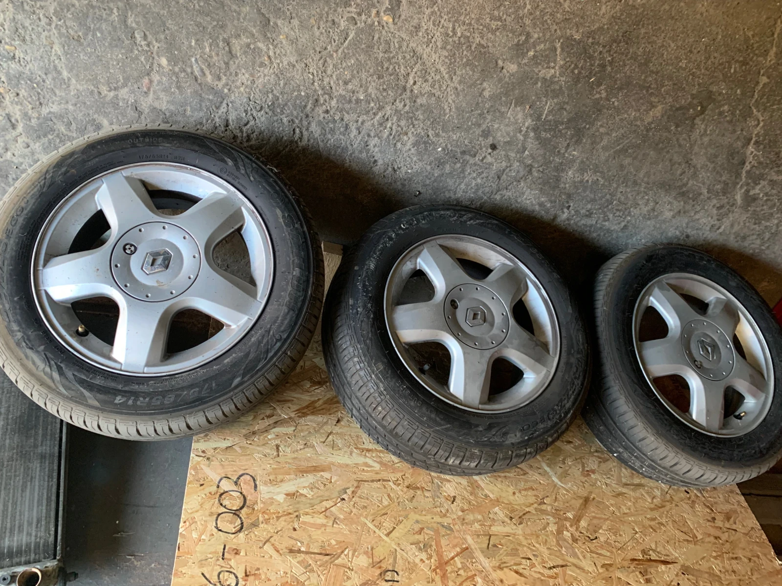 ���� � ������ 175/65R14 �� Renault Clio | Mobile.bg � ����������� 7