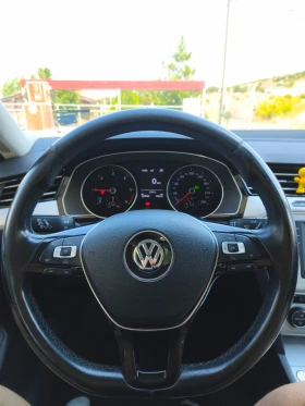 VW Passat 1.6 TDI 120 к.с, снимка 15