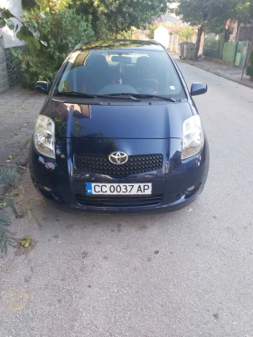 Toyota Yaris 1.0i, снимка 1