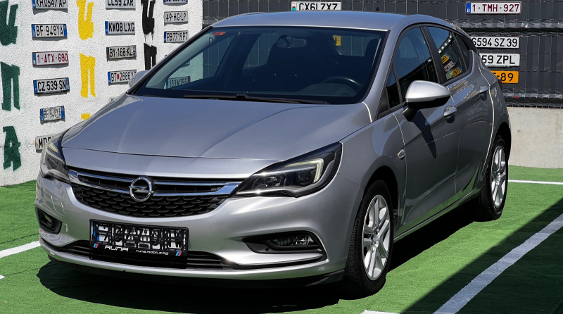 Opel Astra ГАРАНЦИЯ 1.6CDTi Hatchback Selective, снимка 1 - Автомобили и джипове - 40912338