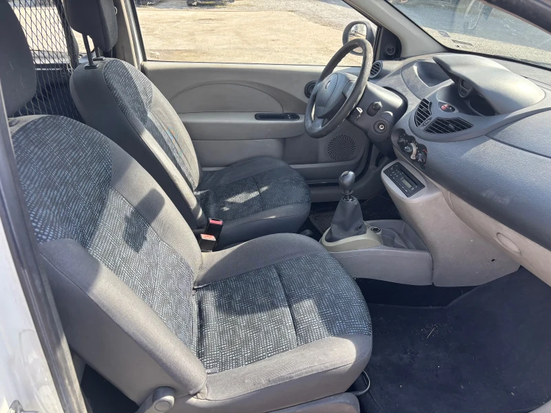 Renault Twingo 1.2бензин НА ЧАСТИ, снимка 13 - Автомобили и джипове - 41883490