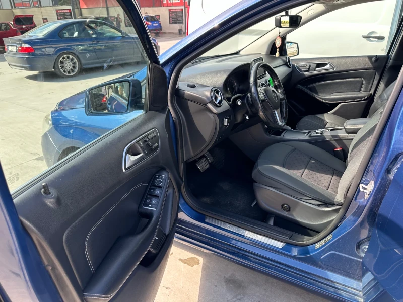 Mercedes-Benz B 200 PREMIUM, снимка 7 - Автомобили и джипове - 47990873