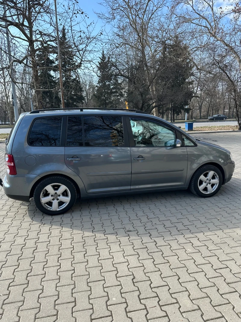 VW Touran 1.9TDI, снимка 4 - Автомобили и джипове - 49261280