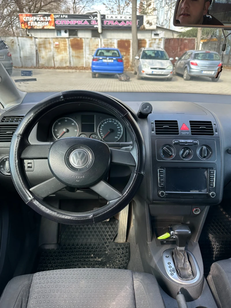 VW Touran 1.9TDI, снимка 6 - Автомобили и джипове - 49261280