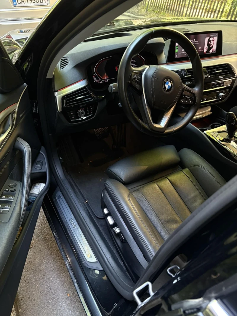BMW 530 X Drive, снимка 8 - Автомобили и джипове - 50540852