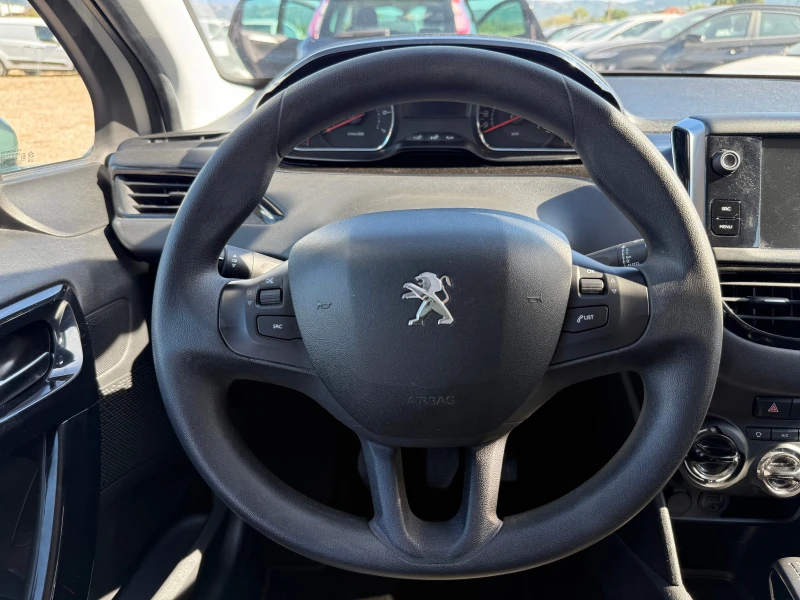 Peugeot 208 1.2i/NAV/PDC/Service book/Euro6, снимка 10 - Автомобили и джипове - 51544472