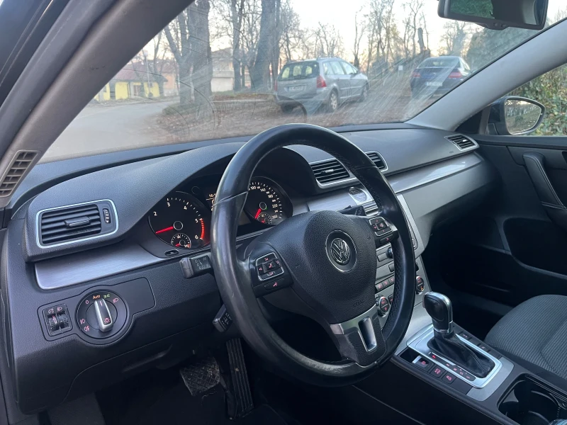 VW Passat 2.0 TDI, снимка 7 - Автомобили и джипове - 51872912
