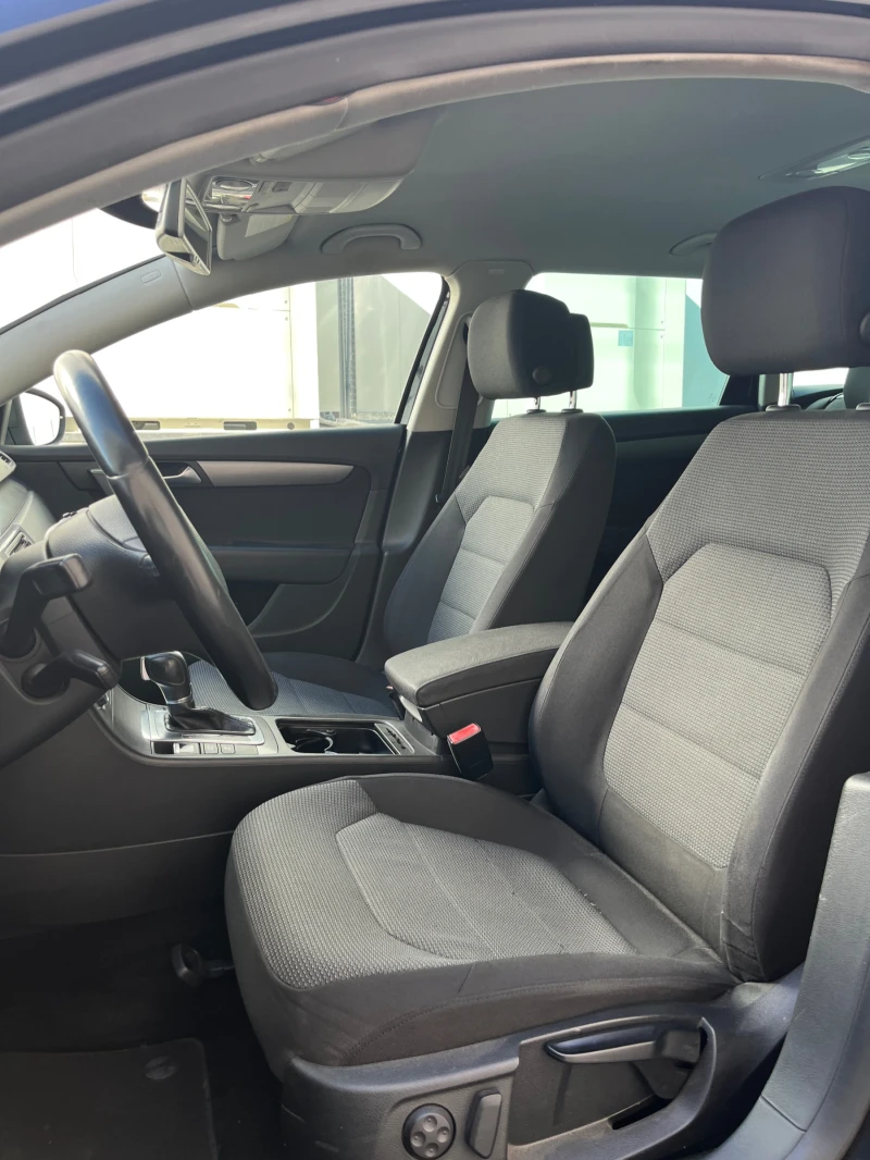 VW Passat 2.0 TDI, снимка 7 - Автомобили и джипове - 51872912