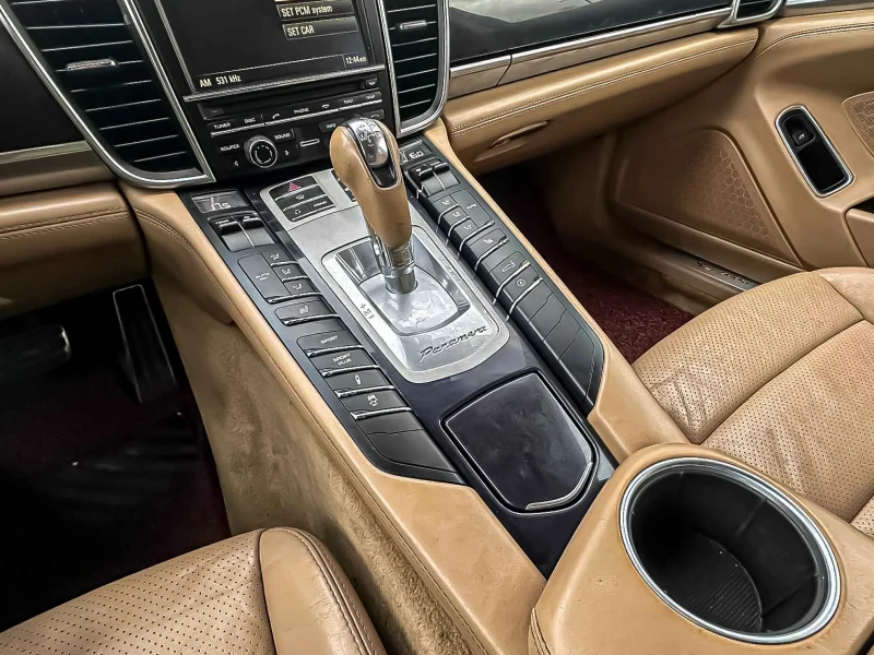 Porsche Panamera 4S 4.8 V8 400к.с.| ACTIVE SOUND генерация | TOP!!!, снимка 13 - Автомобили и джипове - 52337149