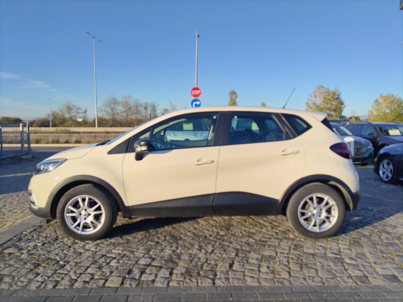 Renault Captur TCe/90 к.с/Life, снимка 4 - Автомобили и джипове - 52410852