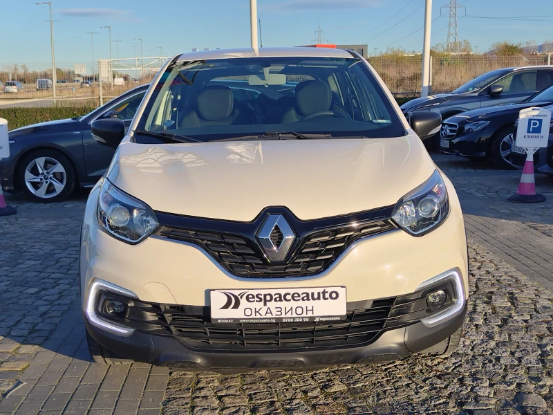 Renault Captur TCe/90 к.с/Life, снимка 2 - Автомобили и джипове - 52410852