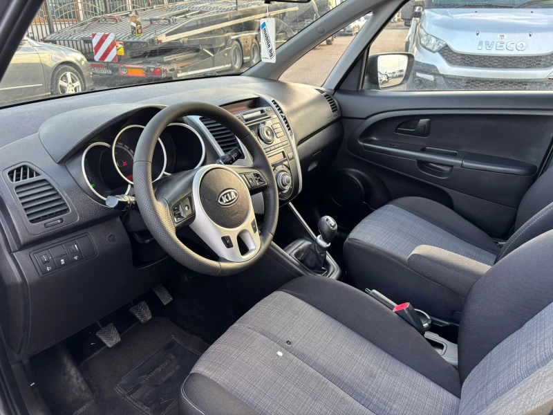 Kia Venga / 1.6D / 128 HP / EURO 5 / , снимка 9 - Автомобили и джипове - 52836493