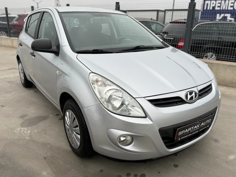 Hyundai I20 1.2i* 2012г* 77к.с* 90.000КМ* Ръчка* , снимка 3 - Автомобили и джипове - 53264934