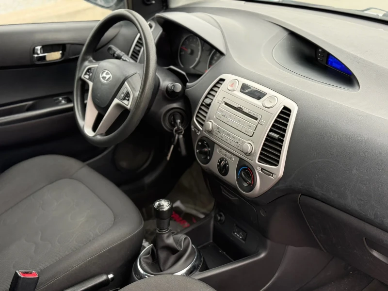 Hyundai I20 1.2i* 2012г* 77к.с* 90.000КМ* Ръчка* , снимка 14 - Автомобили и джипове - 53264934