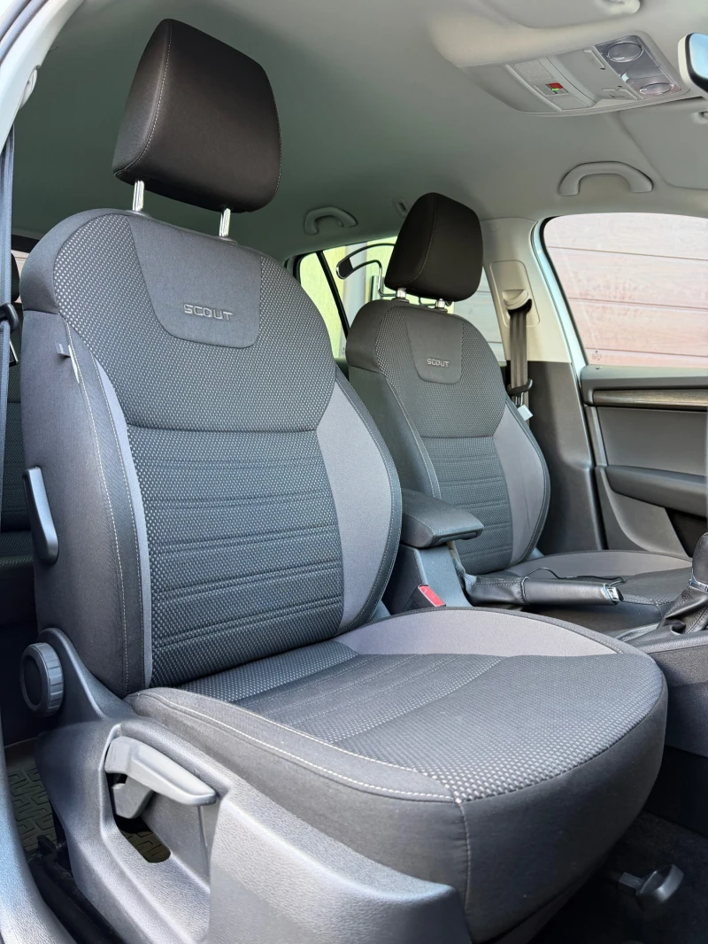 Skoda Octavia SCOUT 4X4 2.0TDI-150ps. Пълна Сервизна История!, снимка 10 - Автомобили и джипове - 53444429