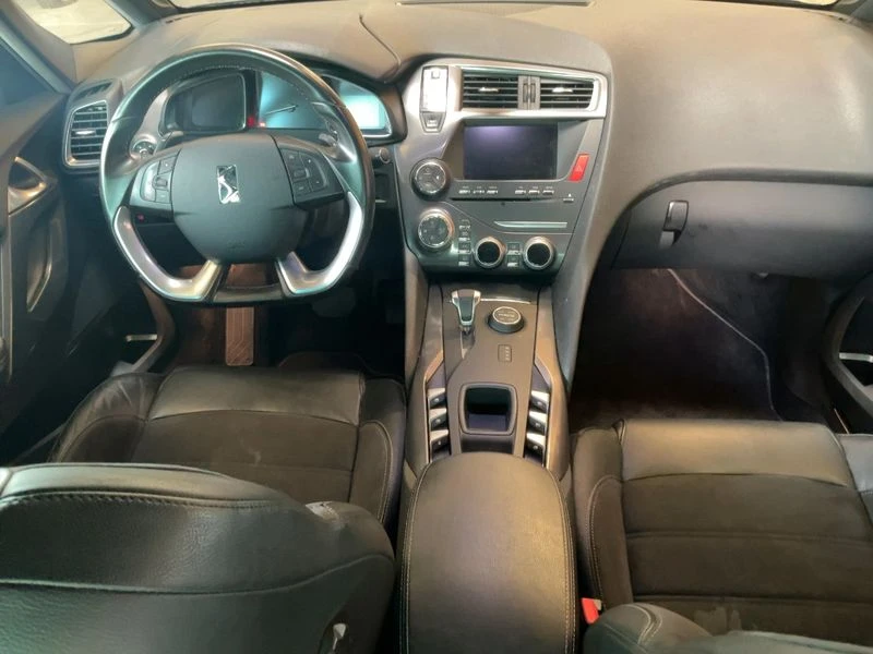 DS DS 5 2.0 Hybrid, снимка 9 - Автомобили и джипове - 54452180