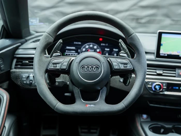 Audi Rs5 SPORTBACK* QUATTRO* B&O* CARBON* CERAMIC* CAM* HUD, снимка 13 - Автомобили и джипове - 54922659