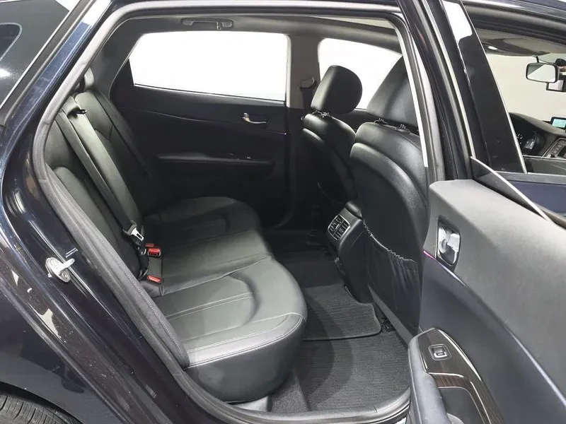 Kia K5 2Nd Generation 1.7 Diesel Mx Luxury, снимка 12 - Автомобили и джипове - 55049253