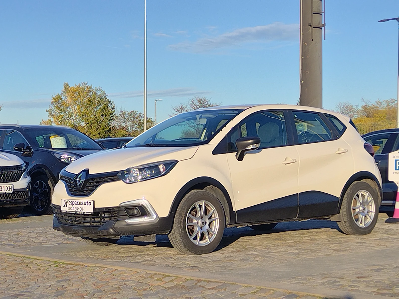 Renault Captur TCe/90 к.с/Life, снимка 1
