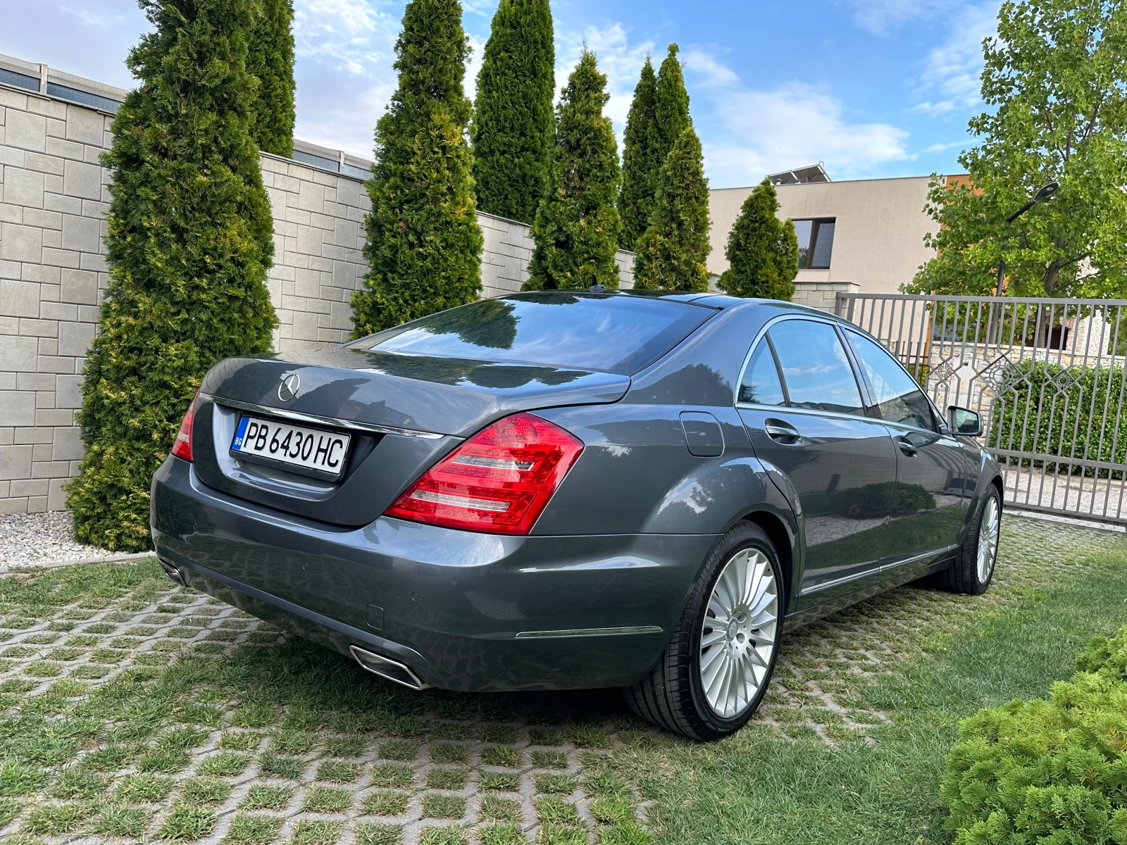 Mercedes-Benz S 500 4 MATIC* LONG* PANORAMA - изображение 5