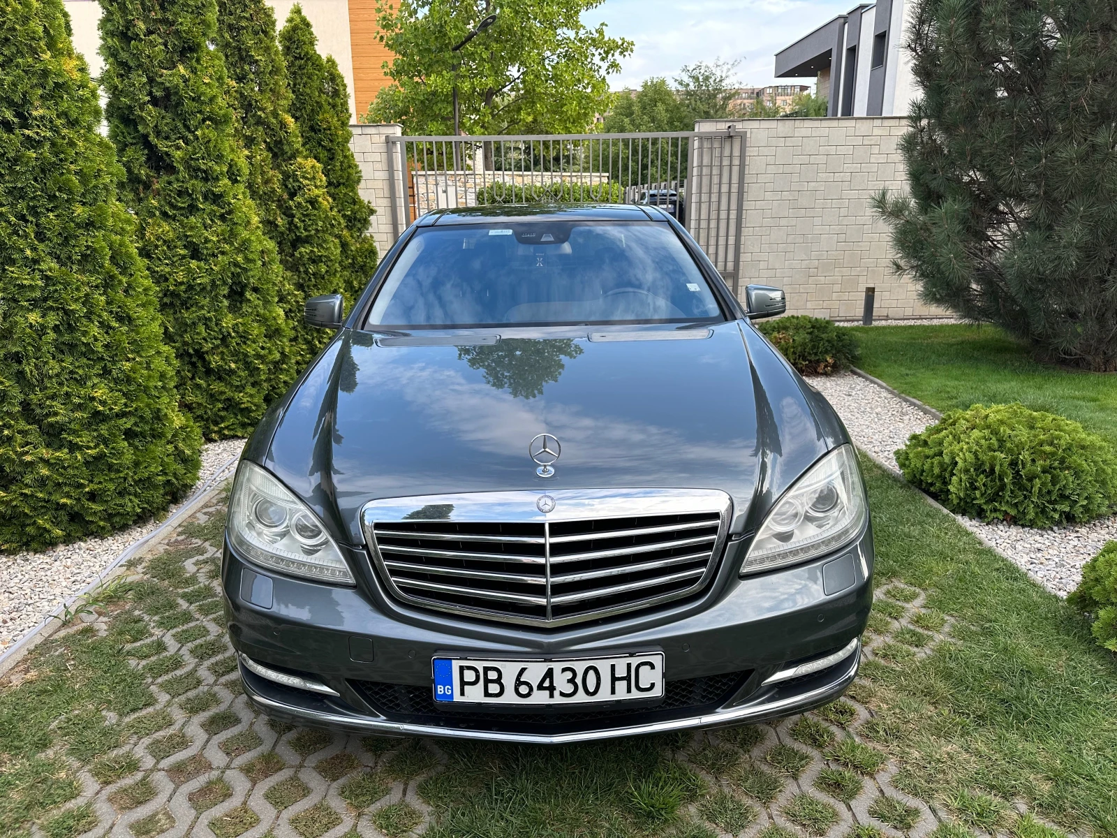 Mercedes-Benz S 500 4 MATIC* LONG* PANORAMA - изображение 2