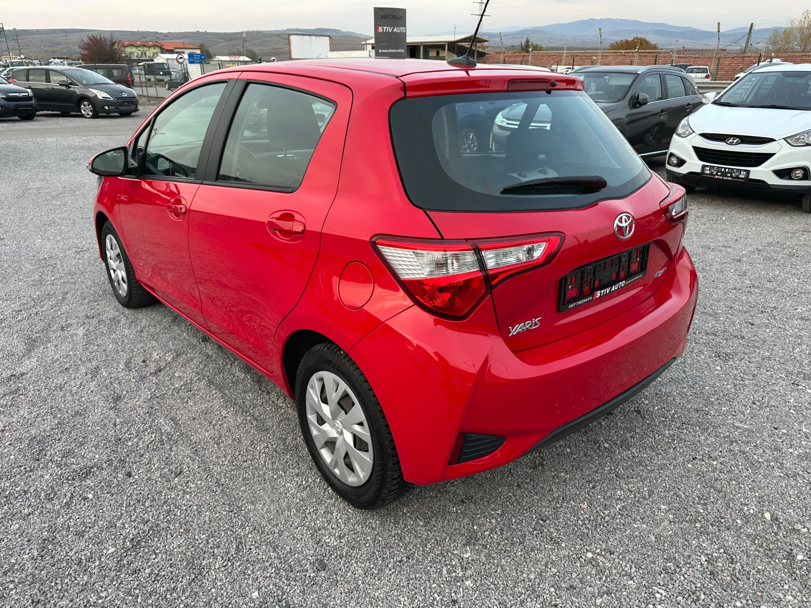 Toyota Yaris 1.0VVTi - изображение 4