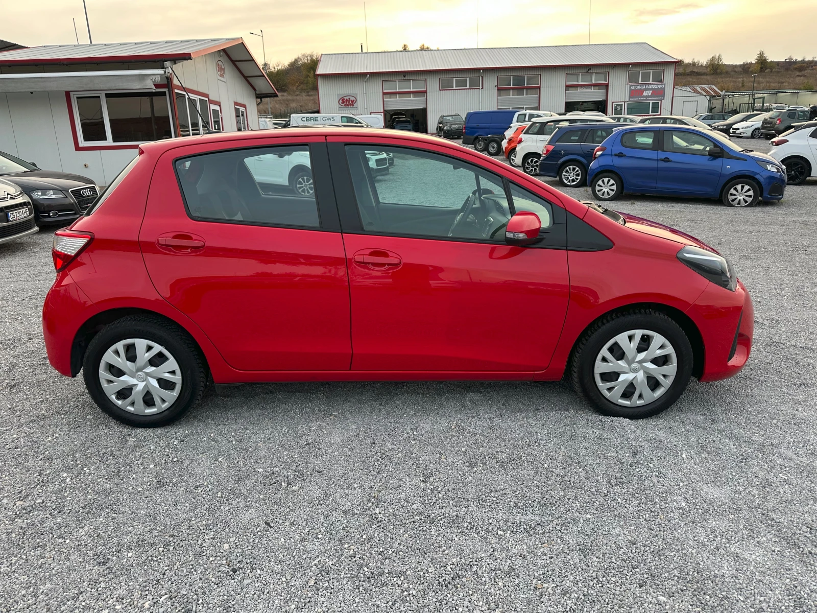 Toyota Yaris 1.0VVTi - изображение 7