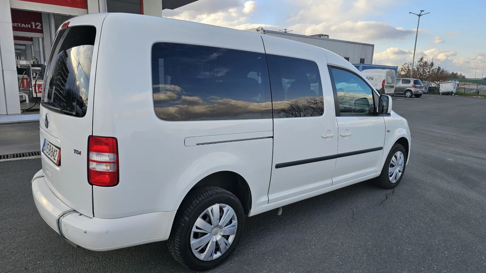 VW Caddy 1.6 XXL-7G AUTOMAT - изображение 4