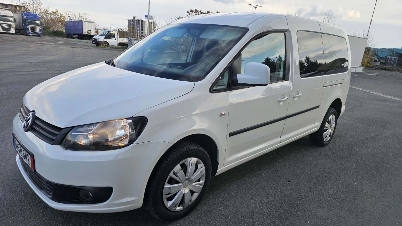 VW Caddy 1.6 XXL-7G AUTOMAT - изображение 2