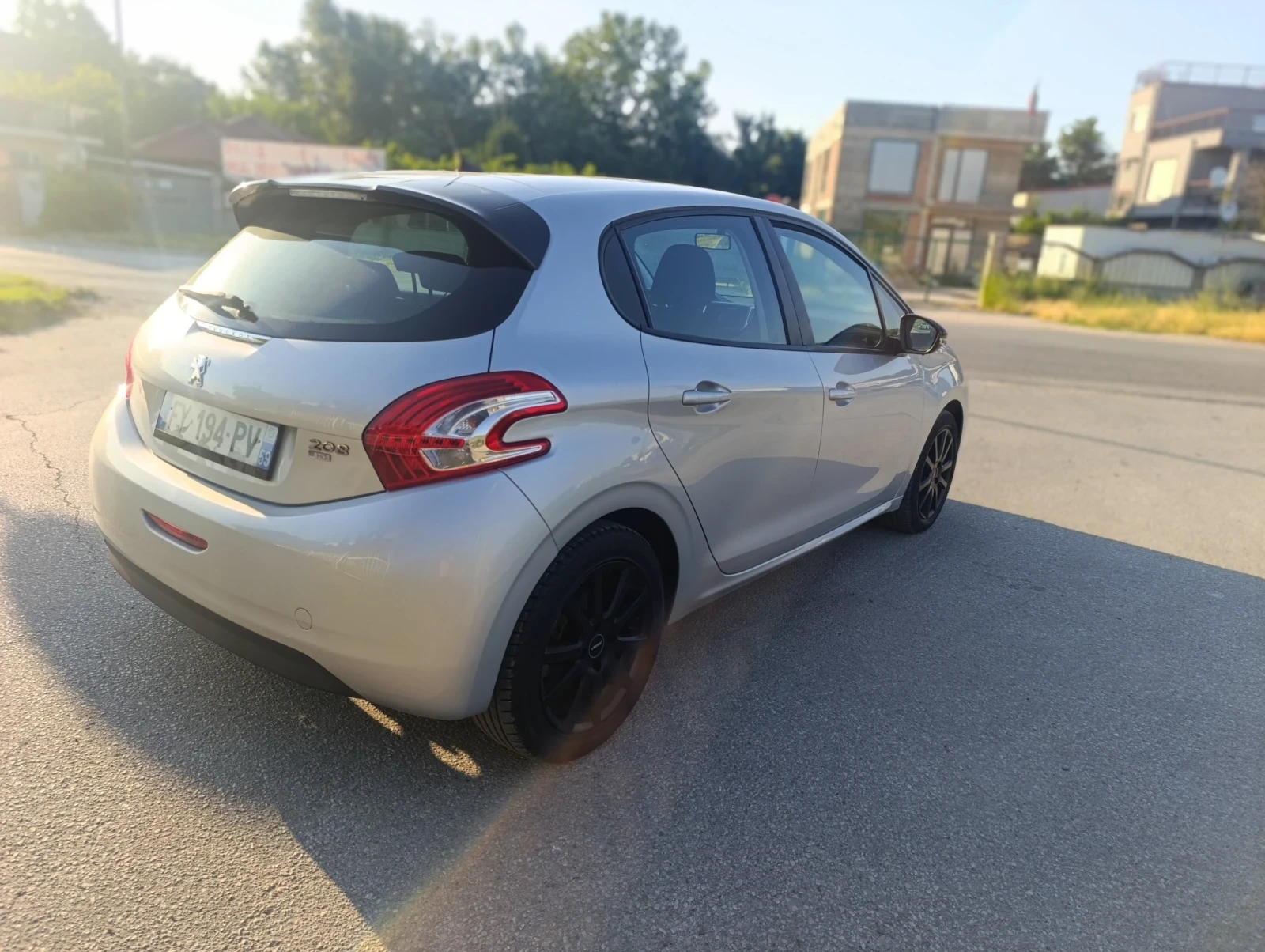 Peugeot 208 1.6 eHDI - изображение 5