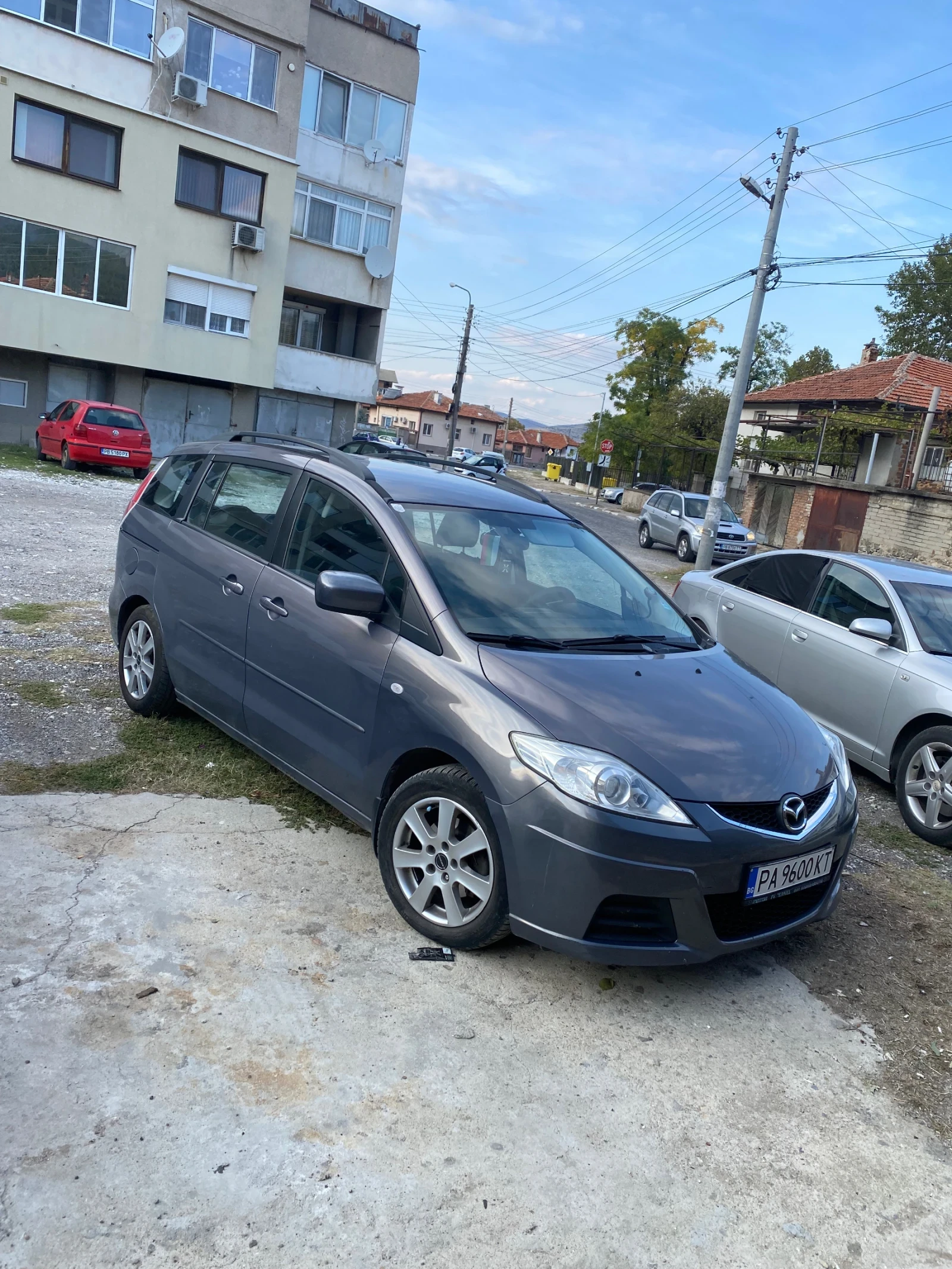 Mazda 5 2.0 - изображение 2
