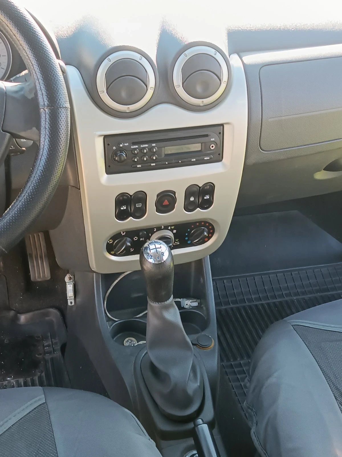 Dacia Logan 1.5 dci | Mobile.bg   7