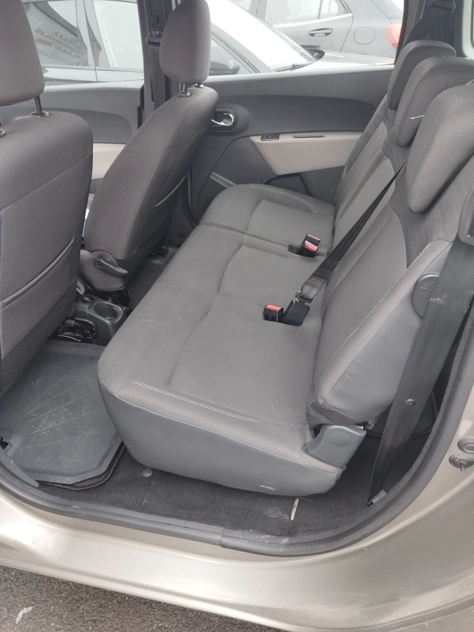 Dacia Lodgy 1, 5 dci, 110 �.�, 6+ 1,  | Mobile.bg � ����������� 11