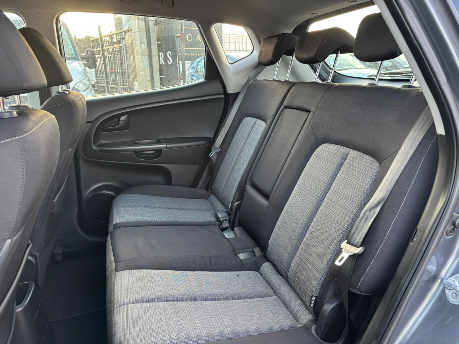 Kia Venga / 1.6D / 128 HP / EURO 5 /  | Mobile.bg � ����������� 10