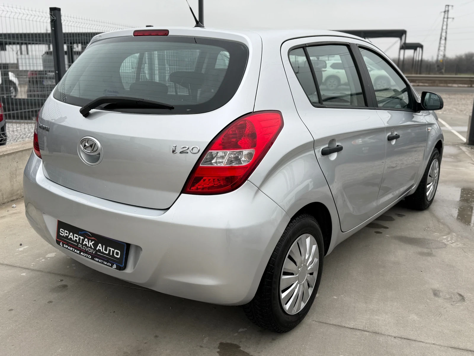 Hyundai I20 1.2i* 2012г* 77к.с* 90.000КМ* Ръчка*  - изображение 4
