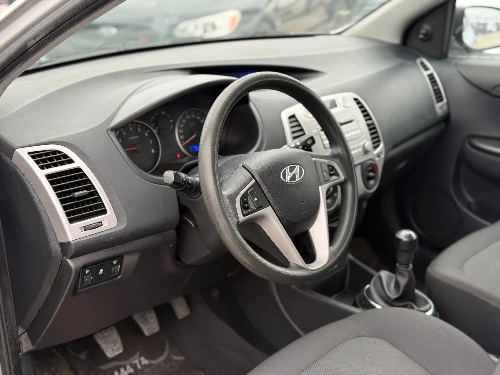 Hyundai I20 1.2i* 2012г* 77к.с* 90.000КМ* Ръчка*  - изображение 7