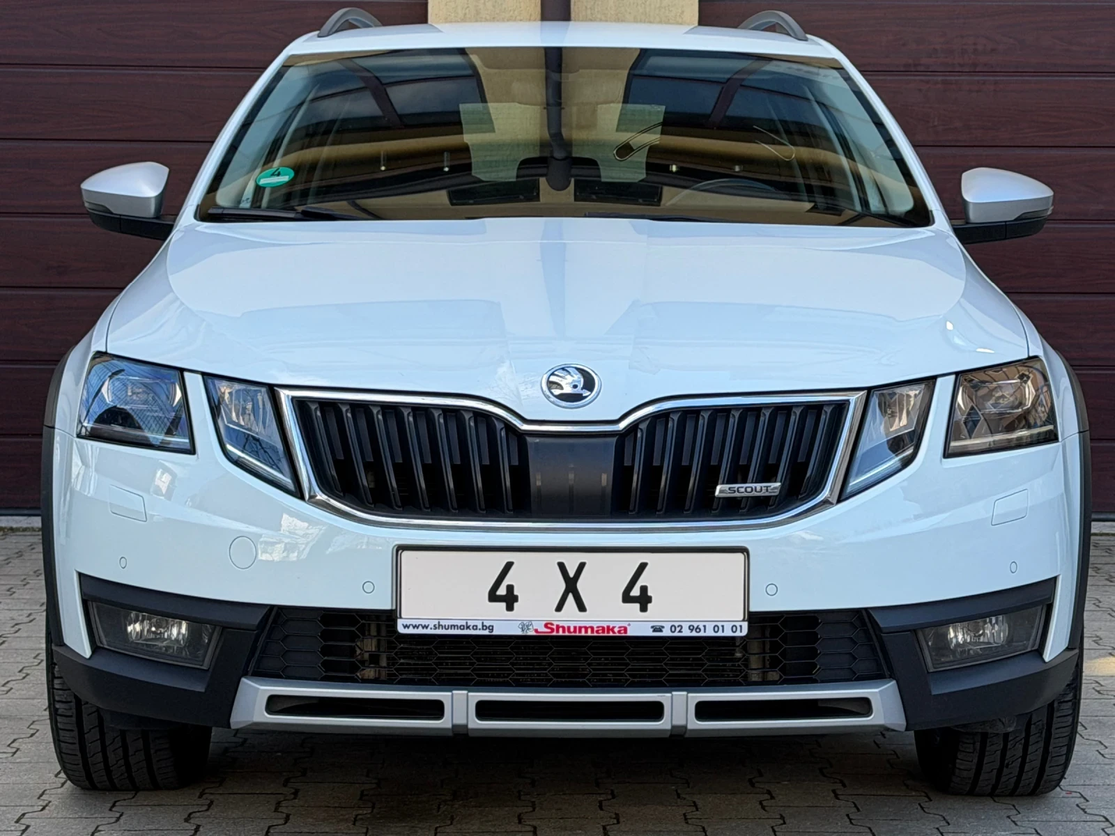 Skoda Octavia SCOUT 4X4 2.0TDI-150ps. Пълна Сервизна История! - изображение 2