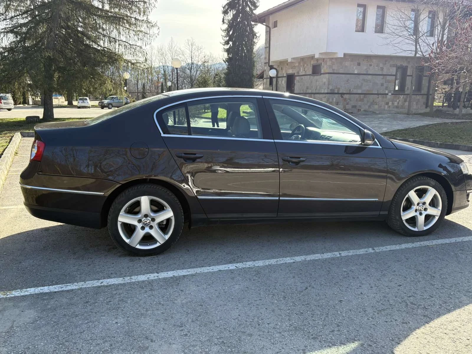 VW Passat 2.0 - 140 к.с, снимка 4 - Автомобили и джипове - 53924828