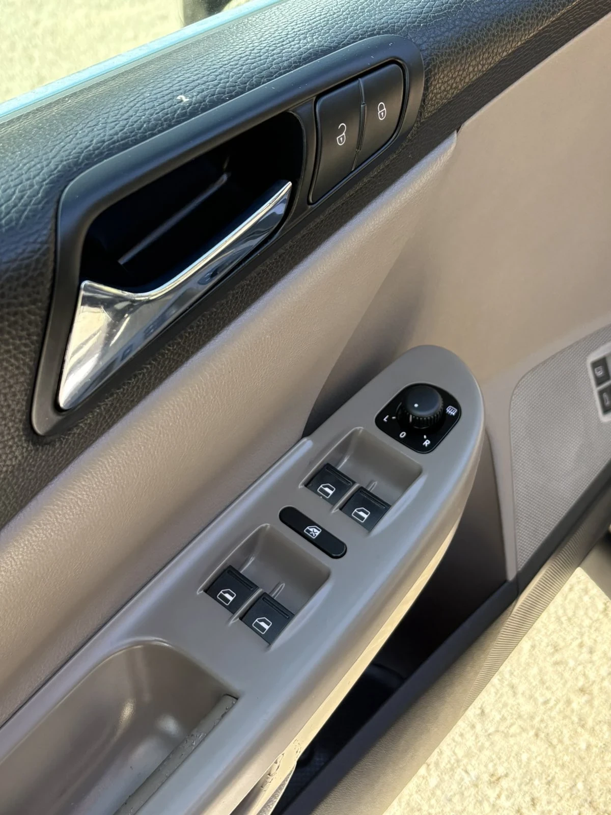 VW Passat 2.0 - 140 к.с, снимка 15 - Автомобили и джипове - 53924828