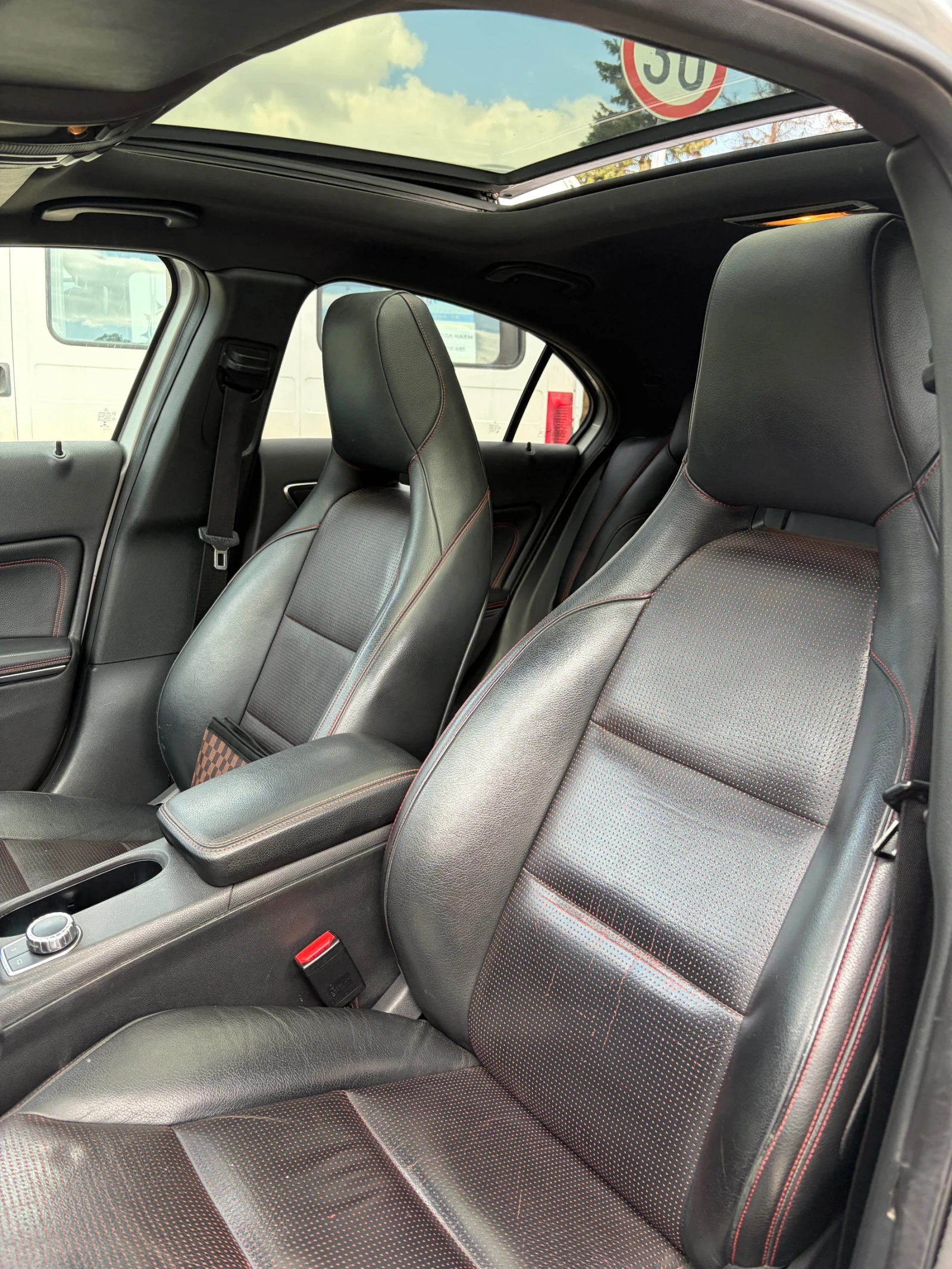 Mercedes-Benz A 250, снимка 7 - Автомобили и джипове - 54012291