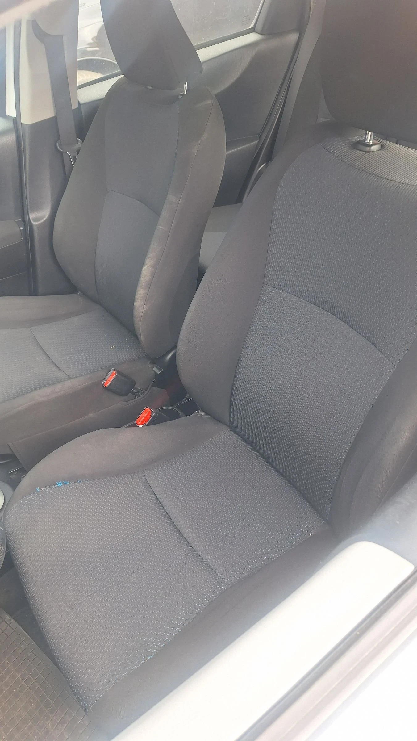 Toyota Yaris, снимка 11 - Автомобили и джипове - 54086607