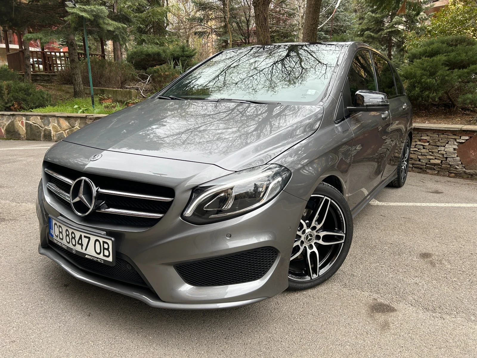 Mercedes-Benz B 200 D AMG 4-Matic, 128 500км!!! Пълна серв. история!, снимка 2 - Автомобили и джипове - 54112147